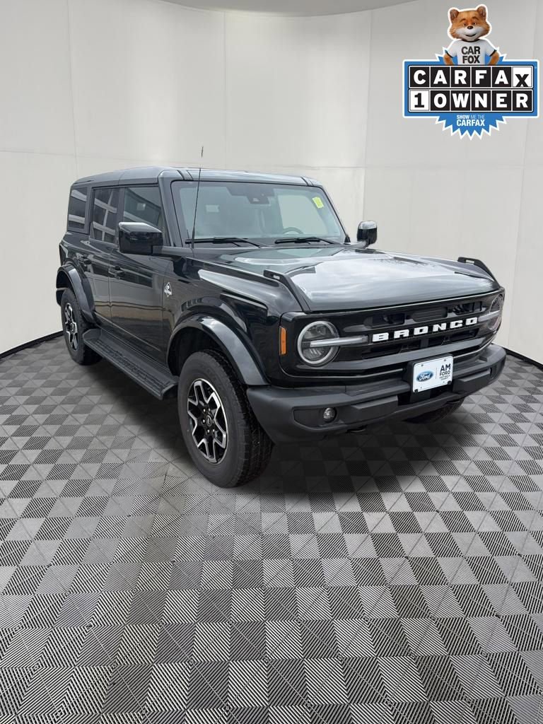 Used 2025 Ford Bronco Outer Banks image 3