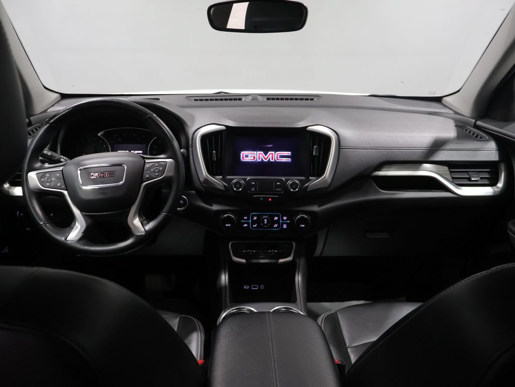 Used 2024 GMC Terrain SLT AWD/4WD image 17