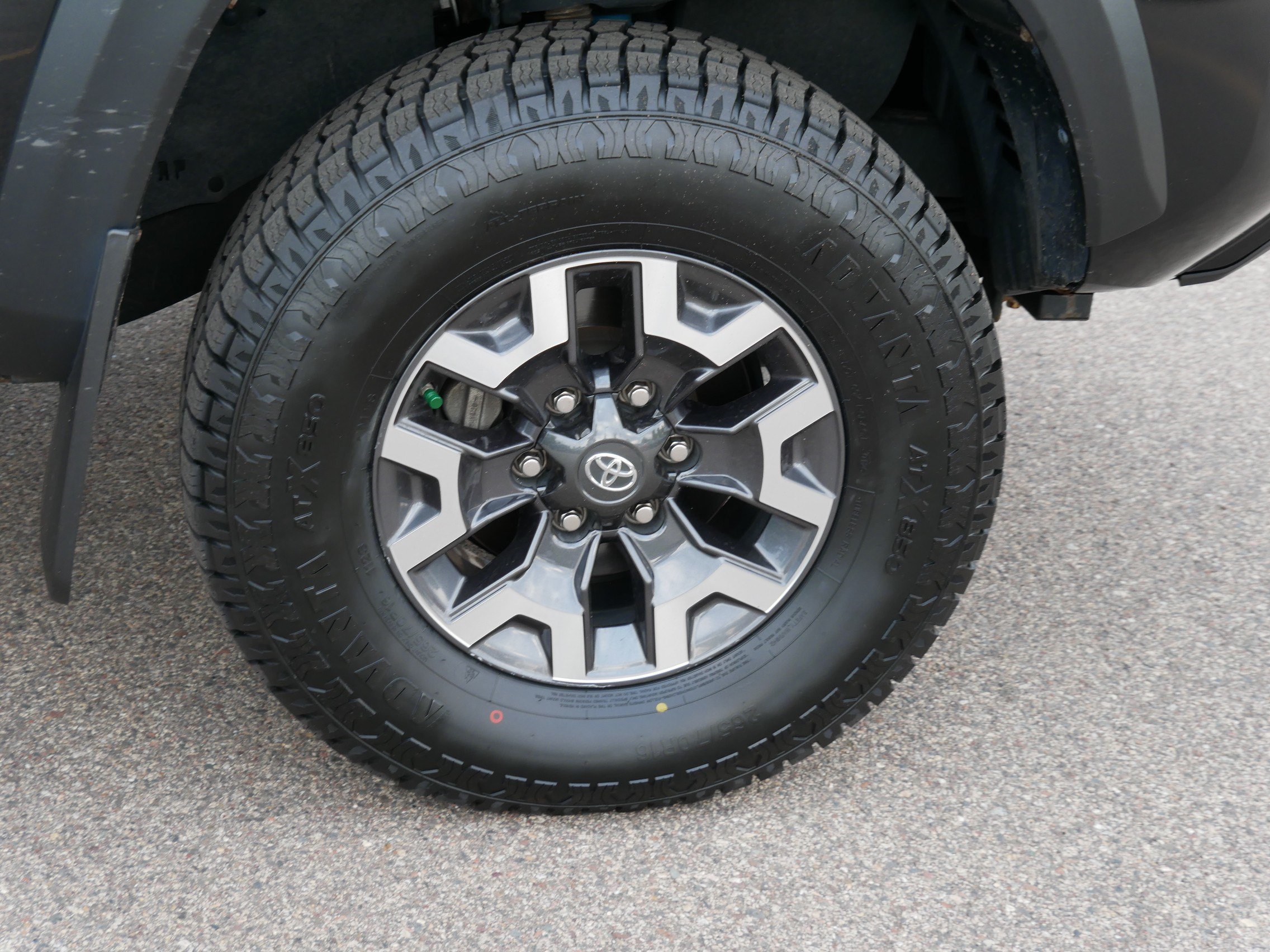 Used 2021 Toyota Tacoma TRD Off-Road AWD/4WD image 15