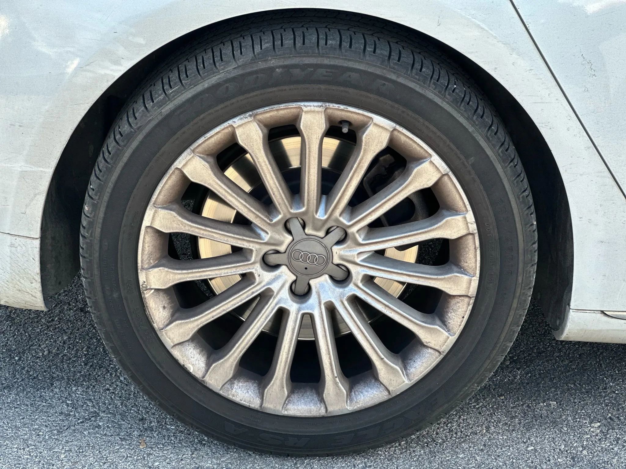 Used 2014 Audi A8 L 4.0T w/ Luxury Package image 25