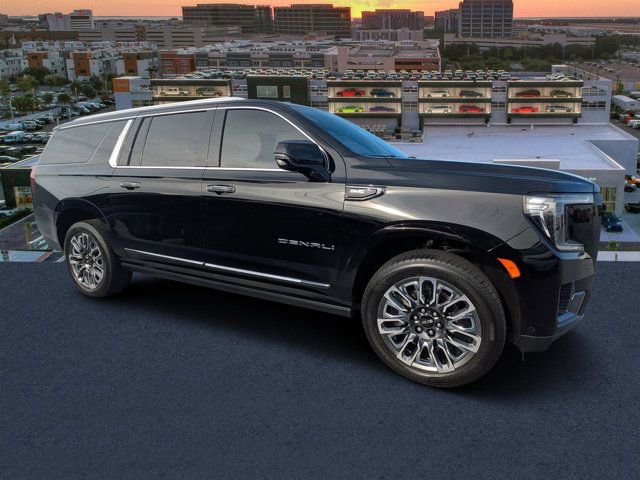 Used 2023 GMC Yukon XL Denali Ultimate image 1