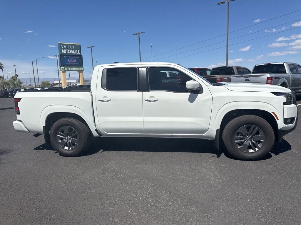 Used 2025 Nissan Frontier SV w/ SV Convenience Package image 8
