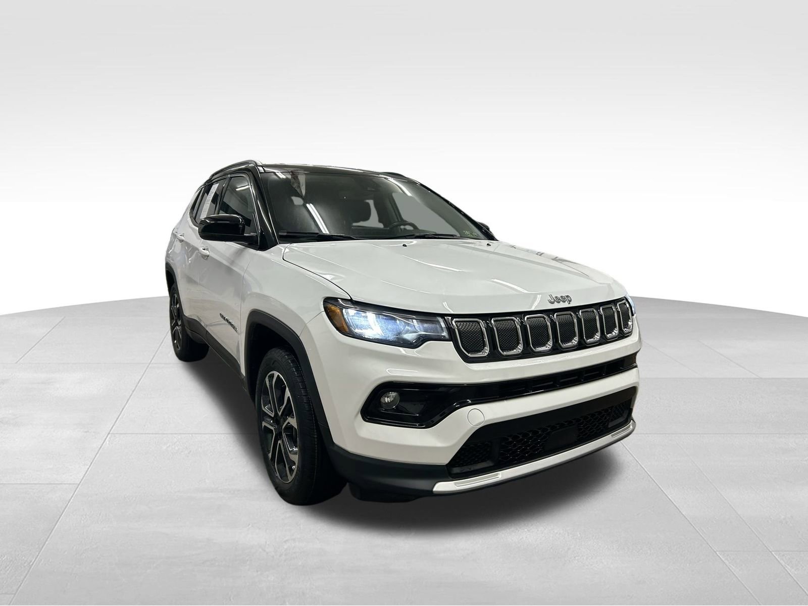 Certified 2022 Jeep Compass Limited image 8