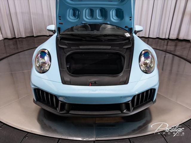 Used 2026 Porsche 911 Targa 4 GTS AWD/4WD image 5