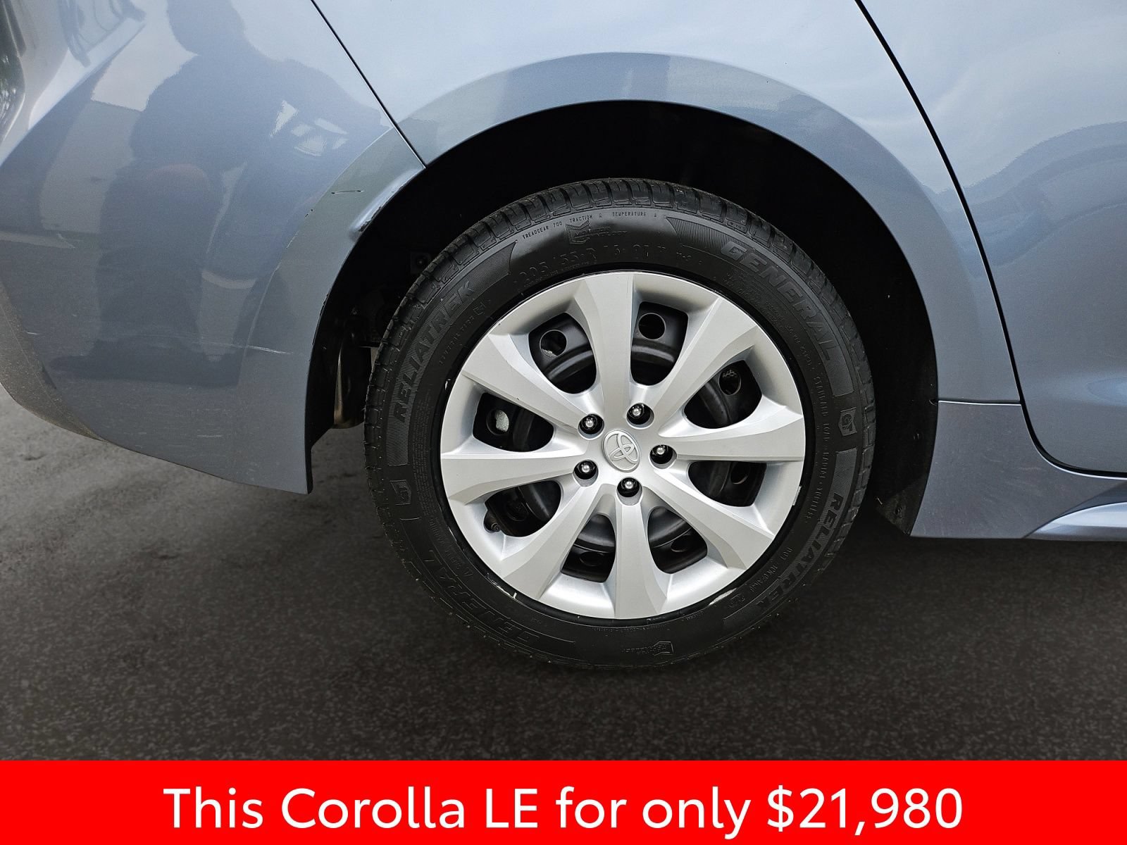 Used 2023 Toyota Corolla LE FWD image 43