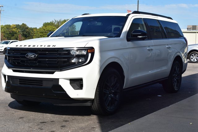 New 2025 Ford Expedition Max Platinum image 12