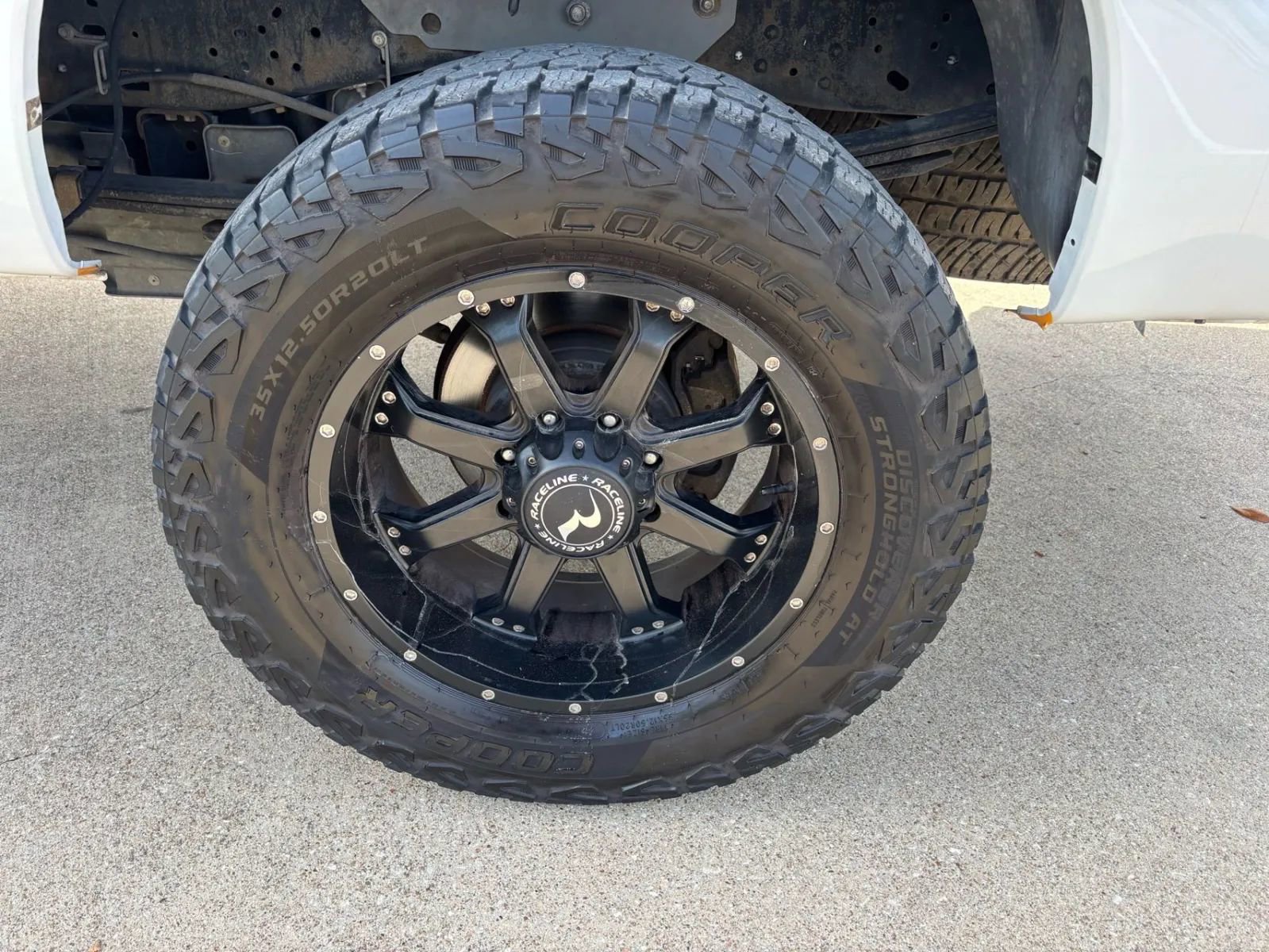 Used 2016 Ford F250 Lariat w/ Lariat Ultimate Package AWD/4WD image 9