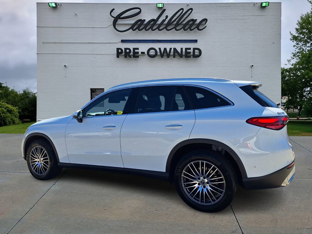 Used 2025 Mercedes-Benz GLC 300 image 5