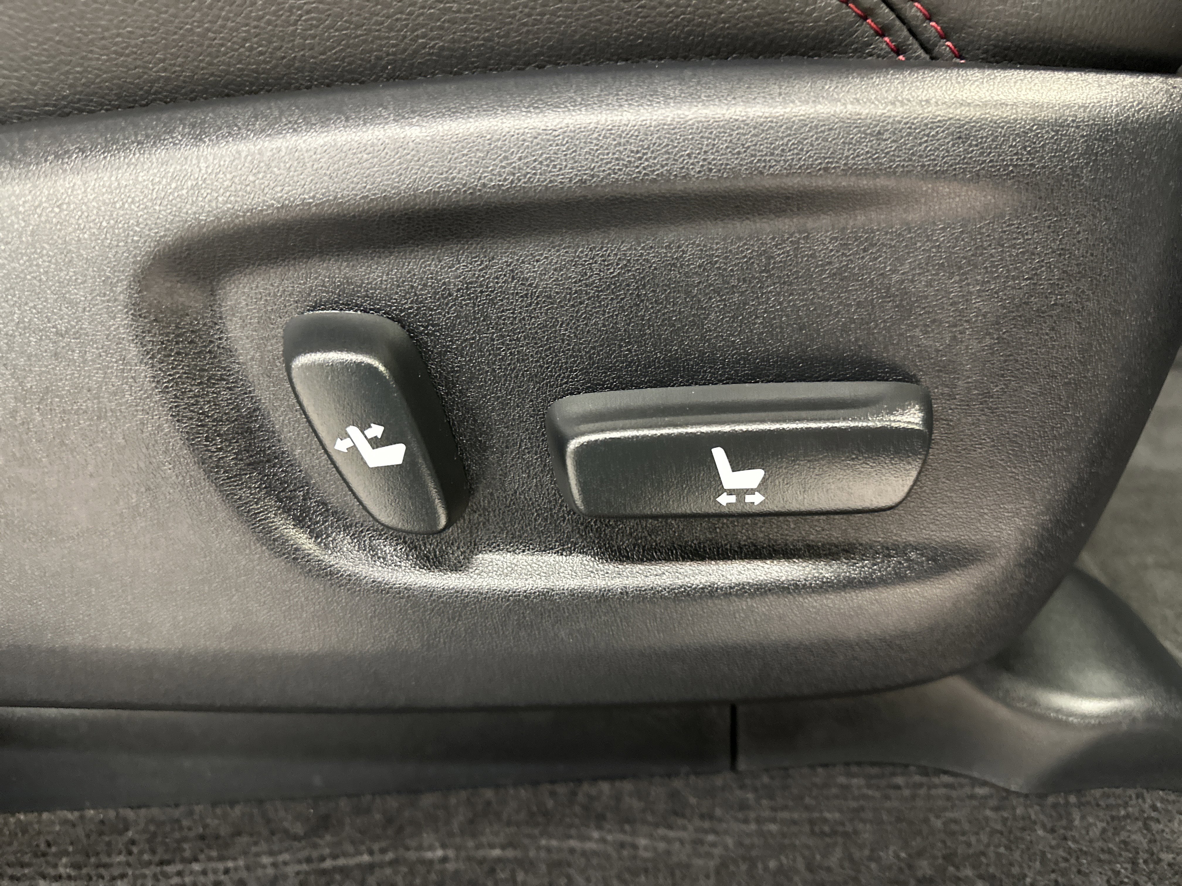 Used 2024 Toyota 4Runner TRD Off-Road Premium image 25