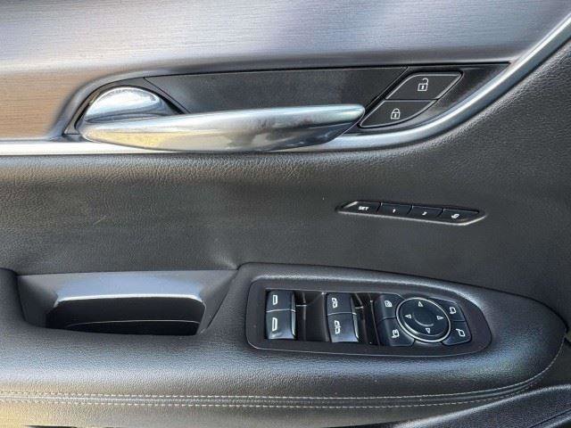 Used 2024 Cadillac XT6 Luxury w/ LPO, Floor Liner Package FWD image 21