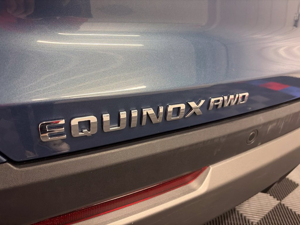 Used 2025 Chevrolet Equinox LT w/ Convenience Package II AWD/4WD image 11