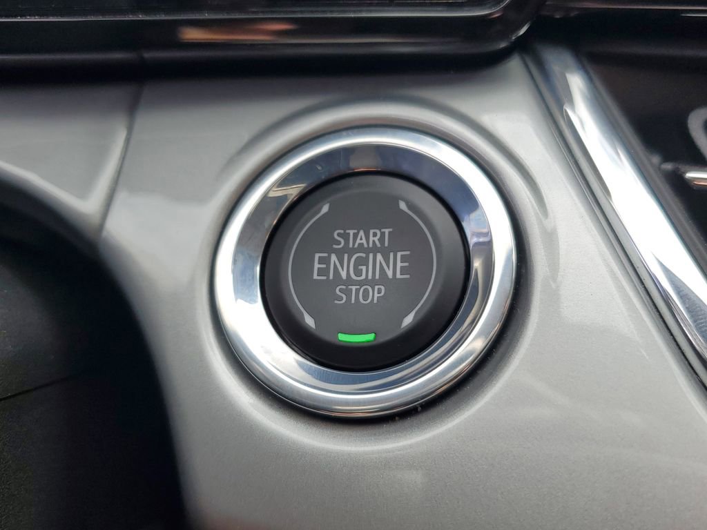 Used 2026 Chevrolet Trax LT image 27