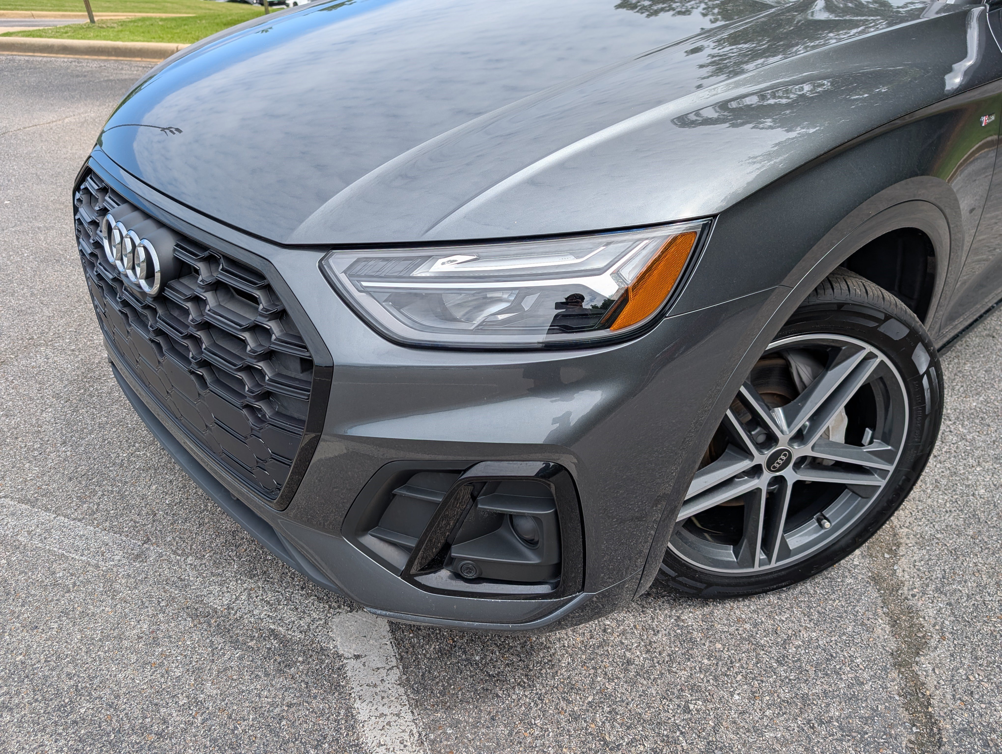 Used 2023 Audi Q5 e Premium Plus w/ Premium Plus Package AWD/4WD image 13