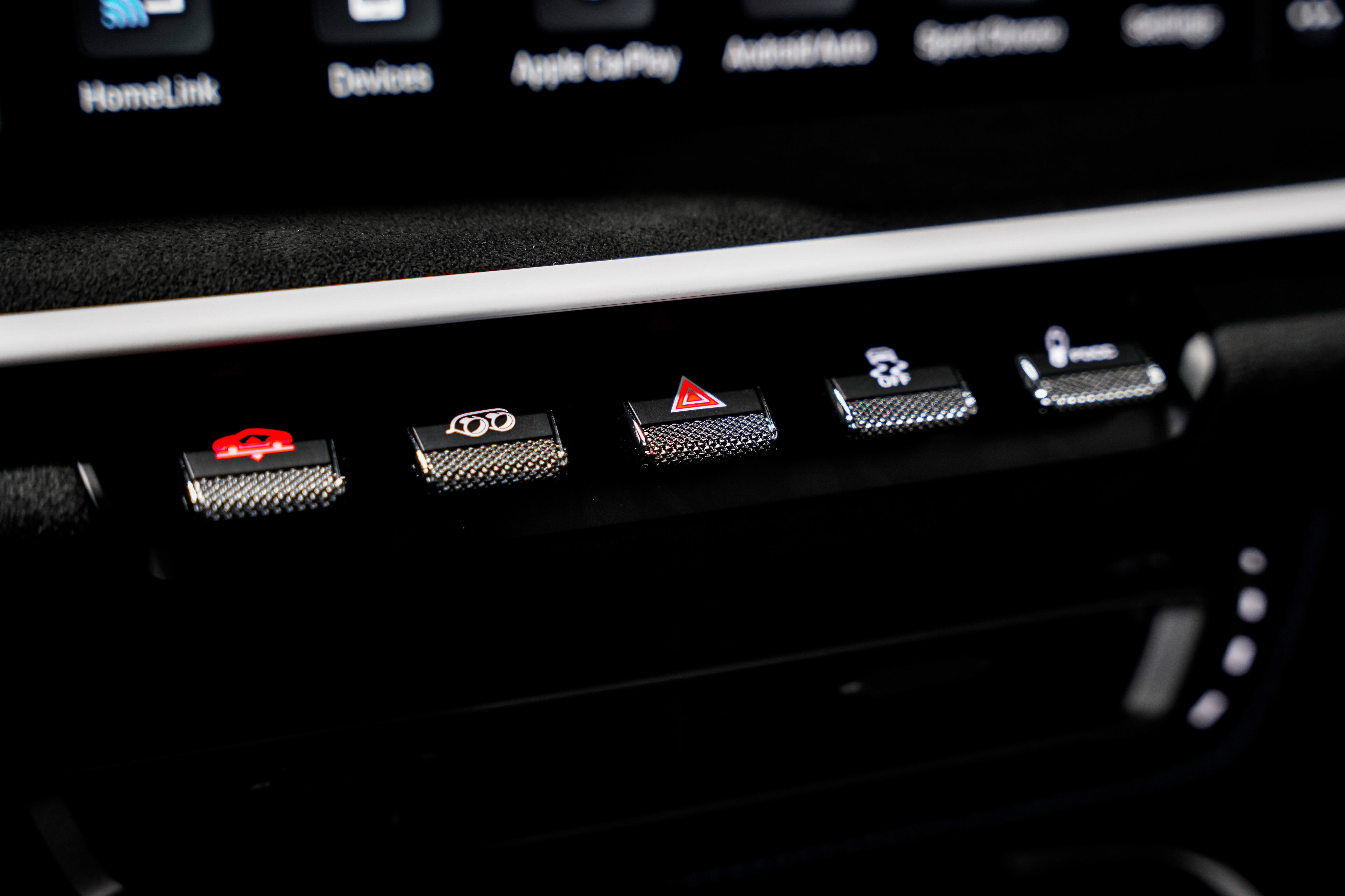 Used 2024 Porsche 911 Dakar image 17