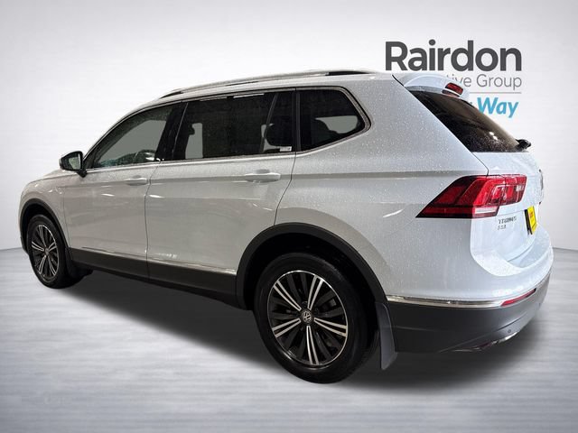 Used 2019 Volkswagen Tiguan SEL w/ 3rd Row Seat Package AWD/4WD image 5