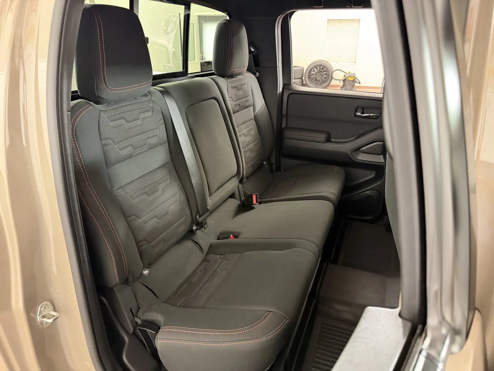 Used 2024 Nissan Frontier PRO-4X w/ Pro Convenience Package AWD/4WD image 31