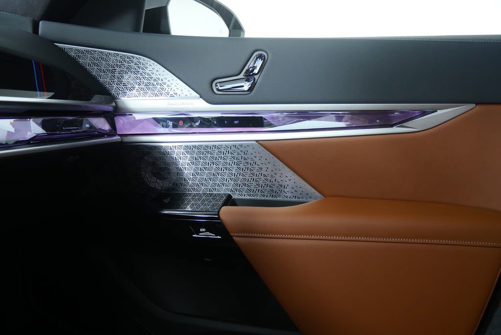 New 2026 BMW i7 xDrive60 w/ Executive Package image 26