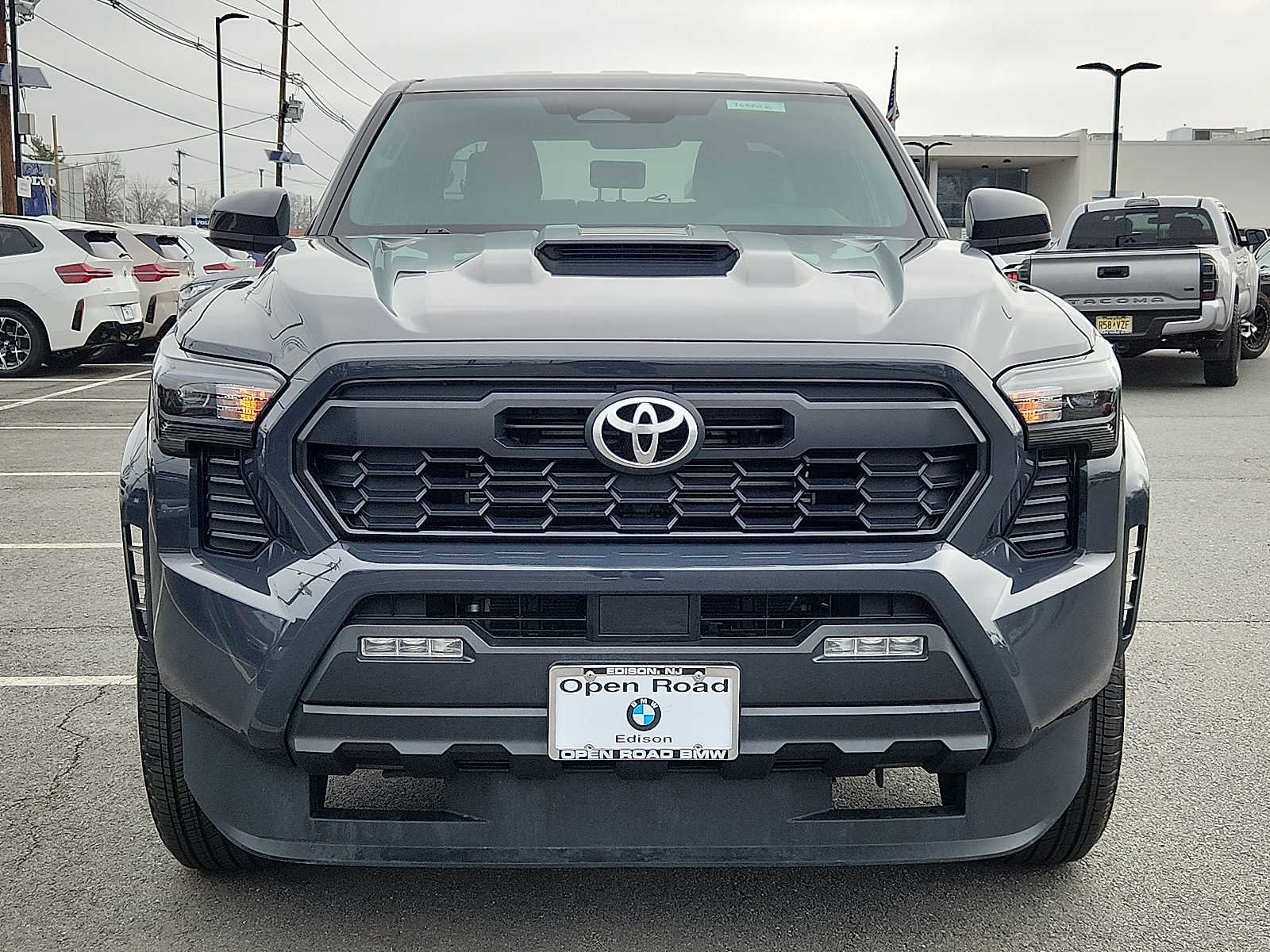 Used 2025 Toyota Tacoma TRD Sport AWD/4WD image 2