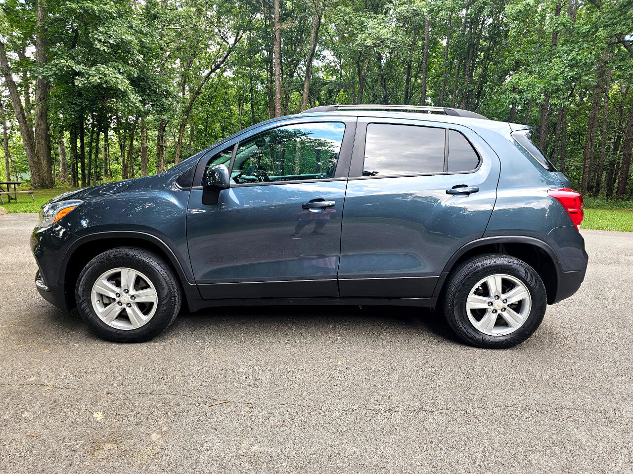Used 2021 Chevrolet Trax LT w/ Driver Confidence Package image 10