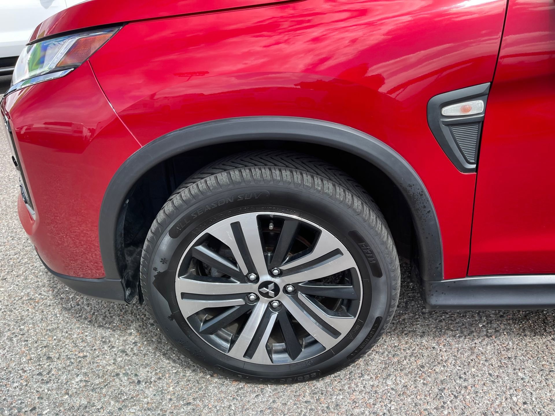 Used 2020 Mitsubishi Outlander Sport AWD image 14