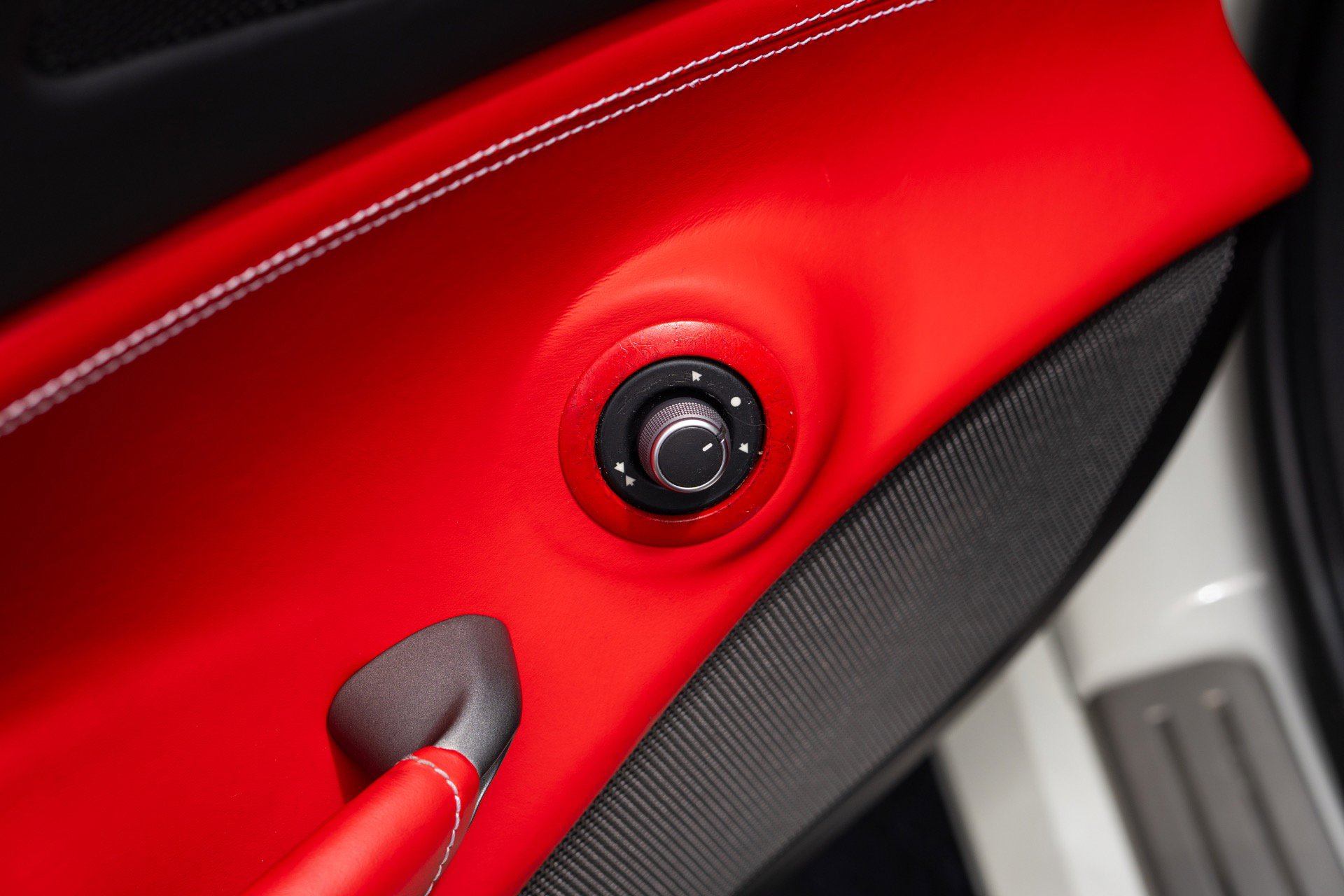 Used 2016 Ferrari 488 GTB RWD image 36