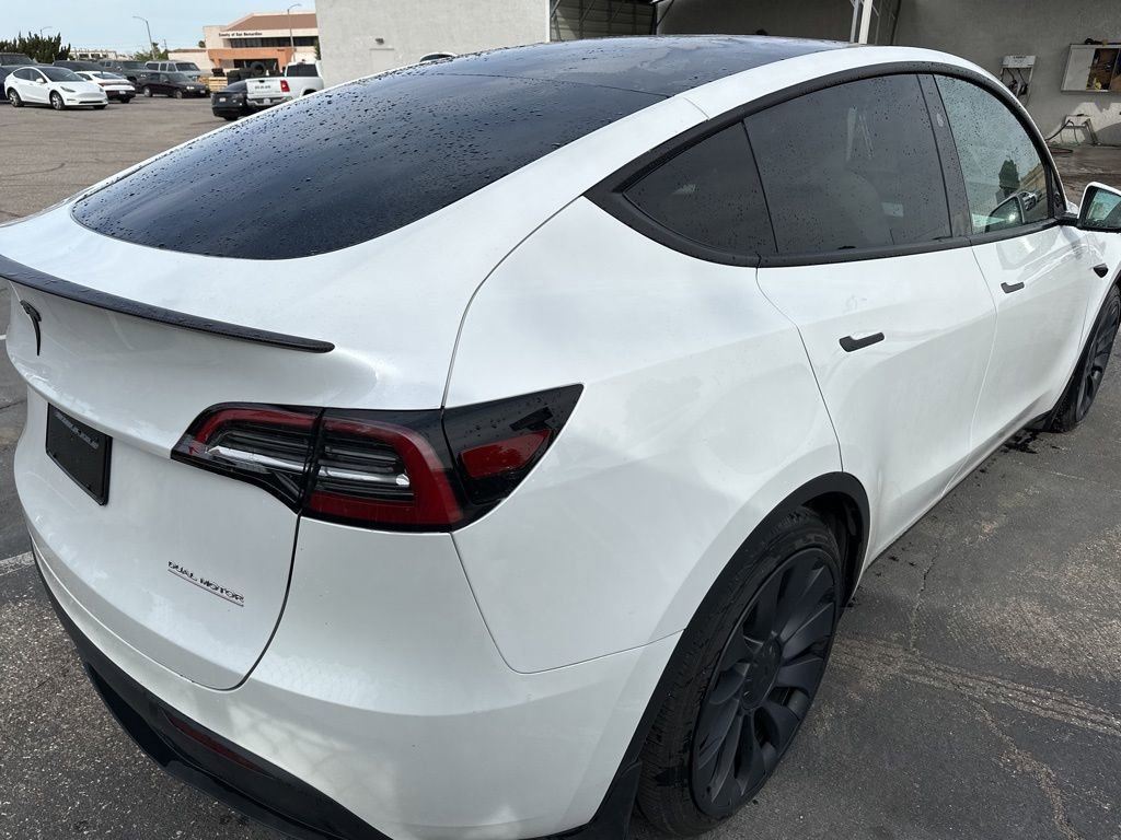 Used 2024 Tesla Model Y Performance image 4