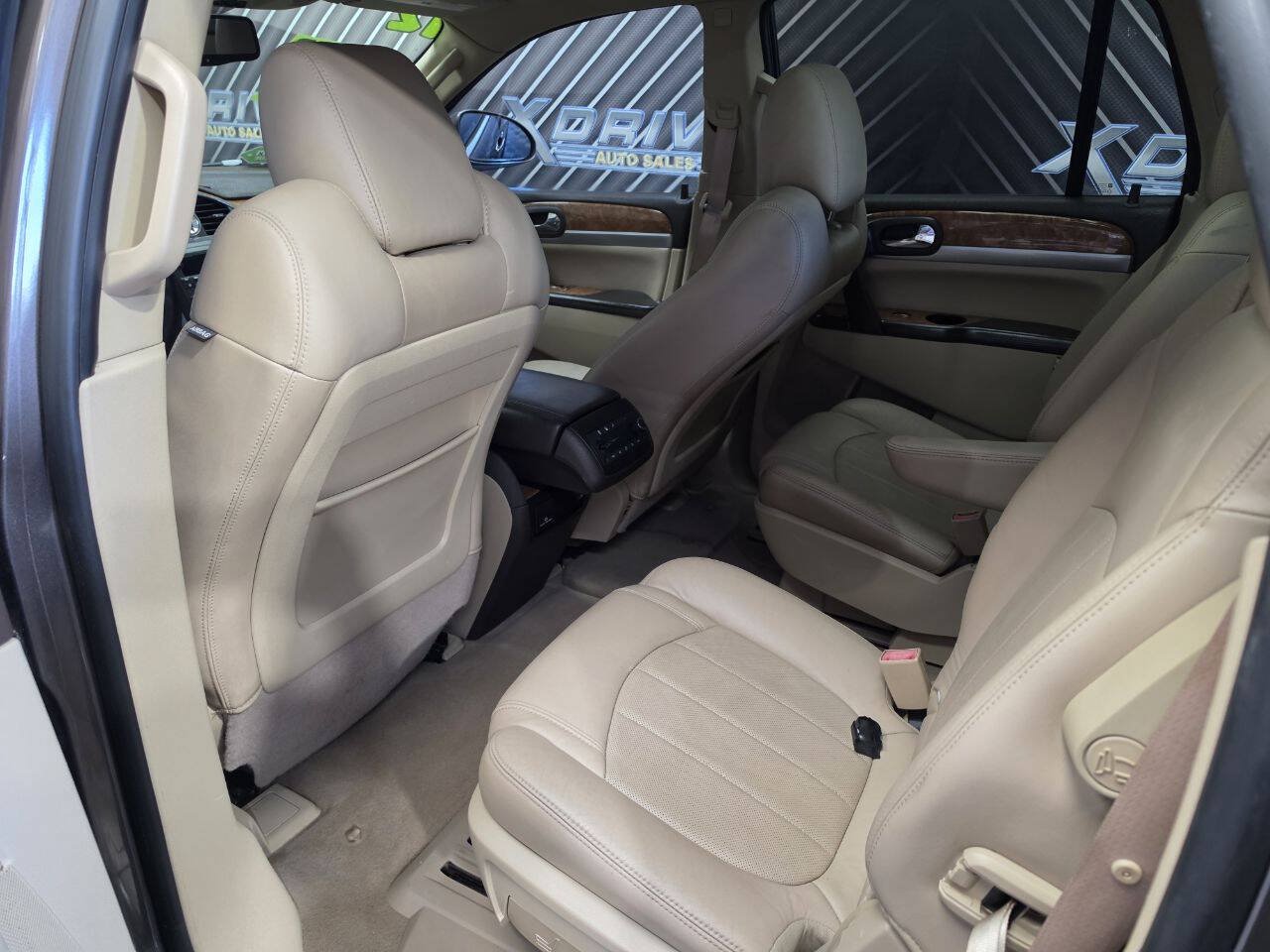 Used 2012 Buick Enclave Premium FWD image 26