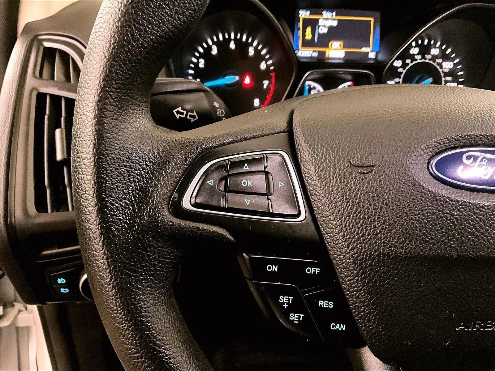 Used 2018 Ford Focus SEL image 17