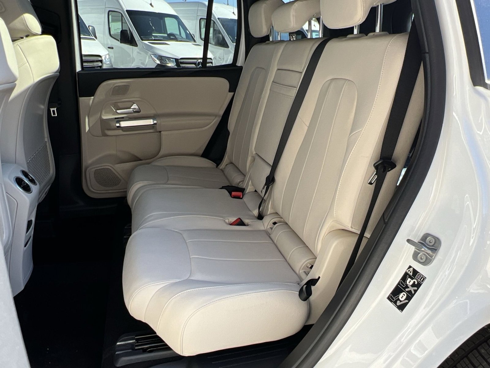 Certified 2026 Mercedes-Benz GLB 250 4MATIC image 23