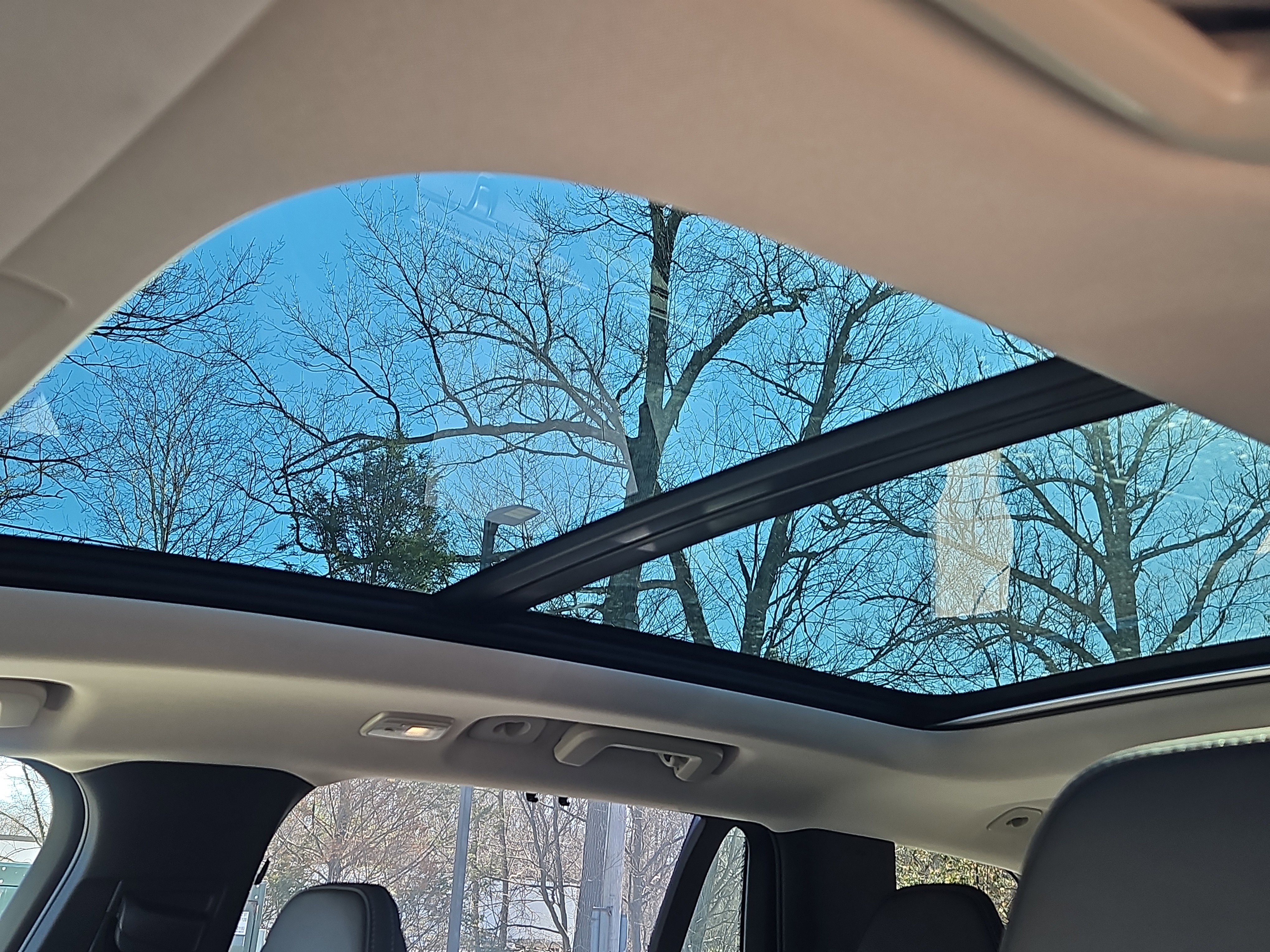 New 2026 Volvo XC90 B6 Ultra w/ Protection Package image 6