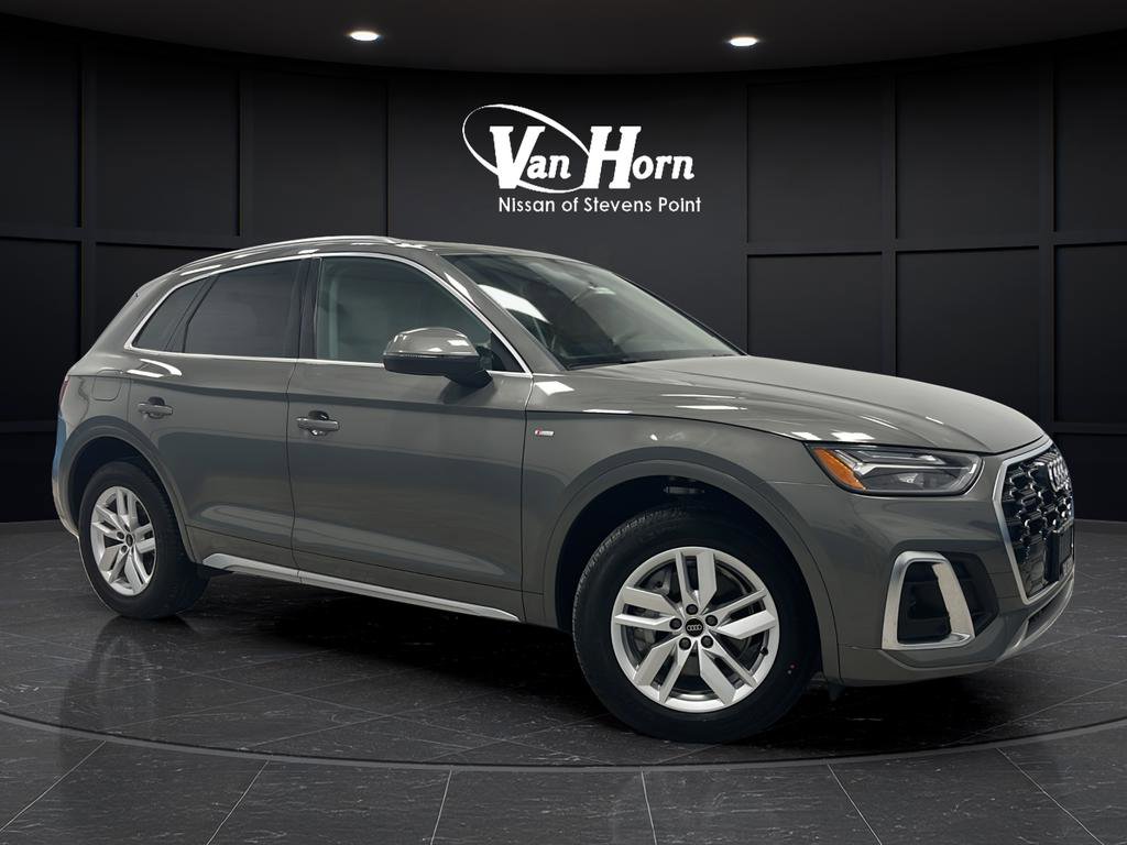 Used 2024 Audi Q5 2.0T Premium w/ Convenience Package