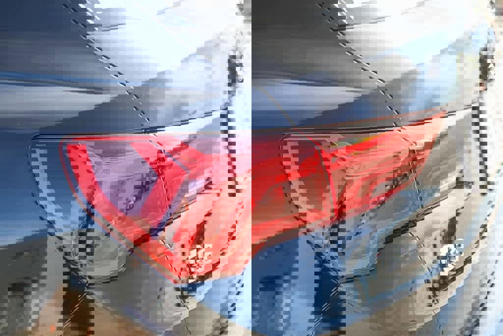 Used 2024 Audi Q3 2.0T Premium w/ Convenience Package image 8