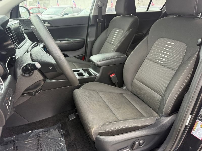Used 2021 Kia Sportage LX w/ LX AWD Popular Package image 13