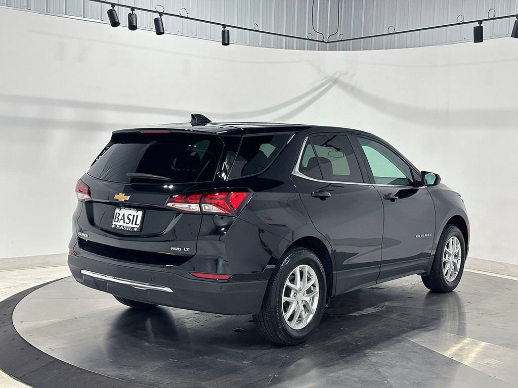 Used 2023 Chevrolet Equinox LT AWD/4WD image 11