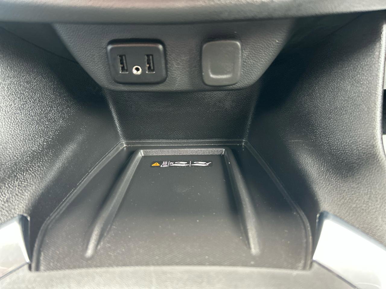 Used 2023 Chevrolet Traverse LT w/ LPO, Floor Liner Package AWD/4WD image 18