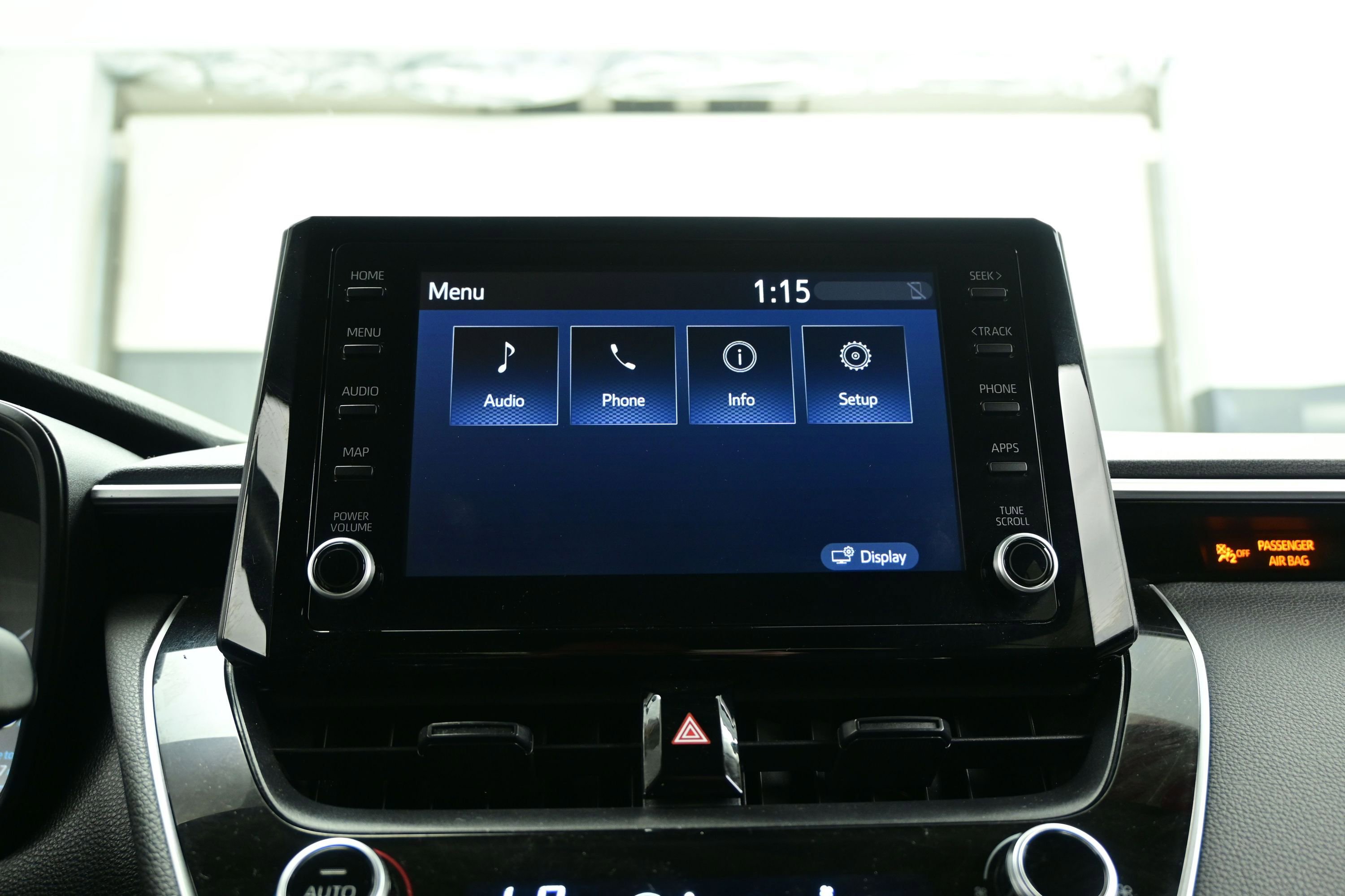 Used 2022 Toyota Corolla LE FWD image 17