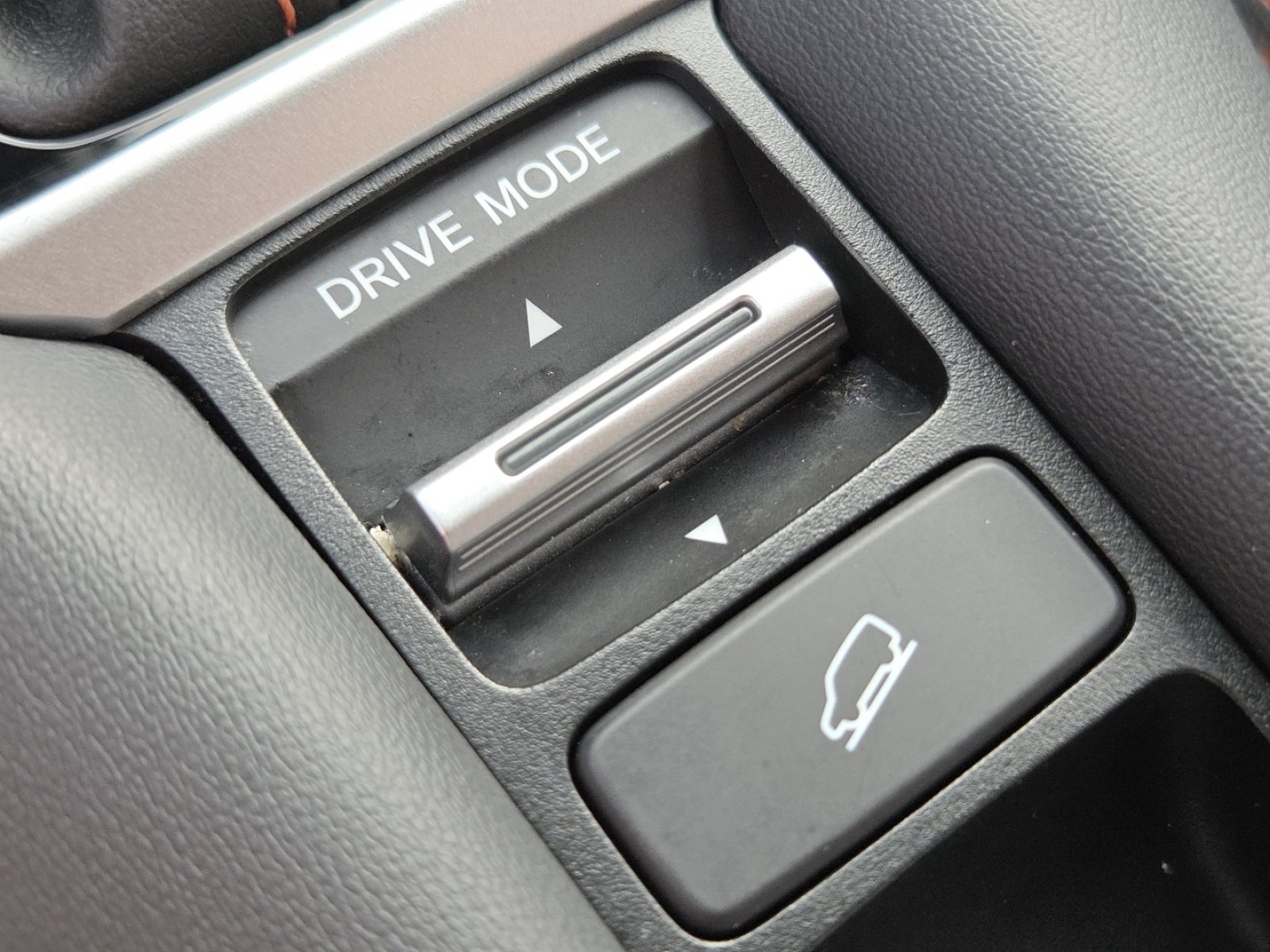 Certified 2024 Honda HR-V Sport image 7