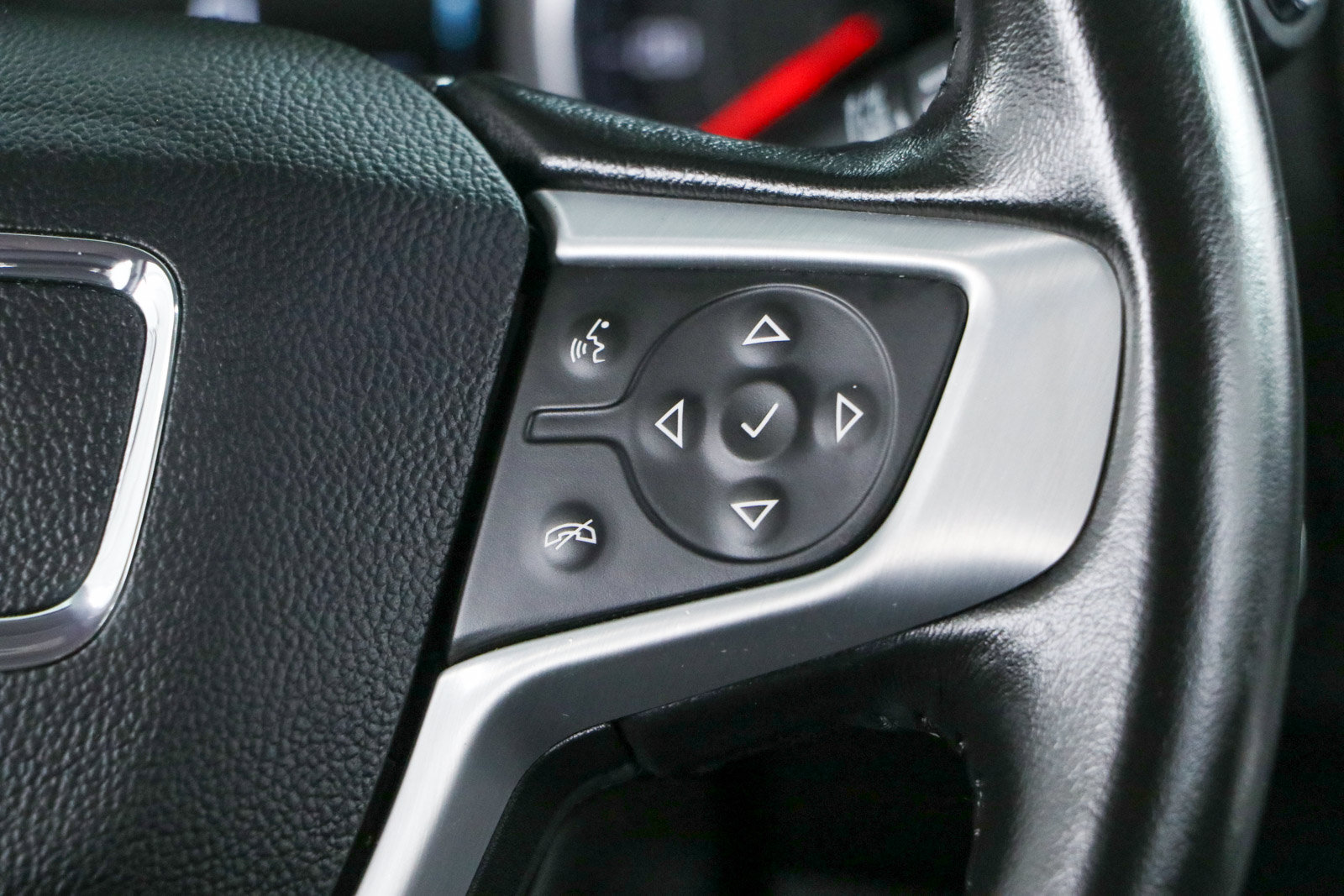 Used 2018 GMC Acadia SLT FWD image 14
