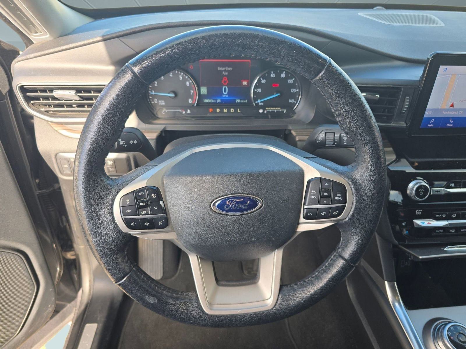 Used 2021 Ford Explorer Limited w/ Equipment Group 301A image 14