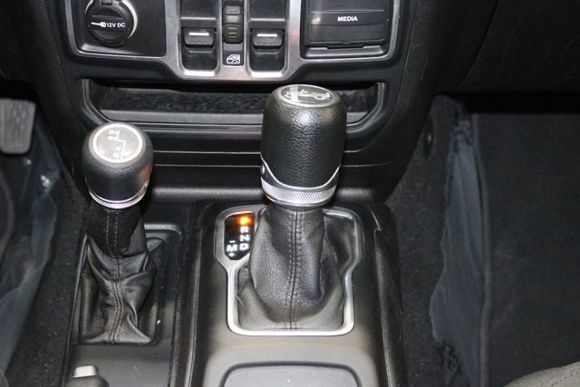 Used 2018 Jeep Wrangler Unlimited Sport S image 35