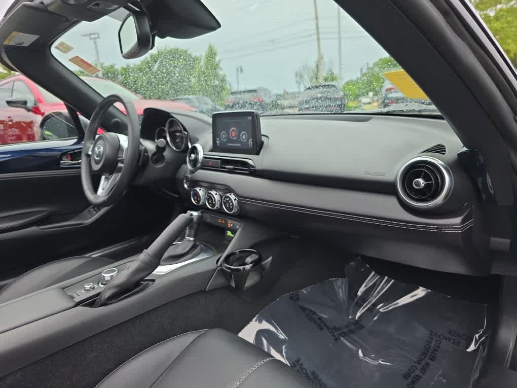 Used 2021 MAZDA MX-5 Miata Grand Touring RWD image 23