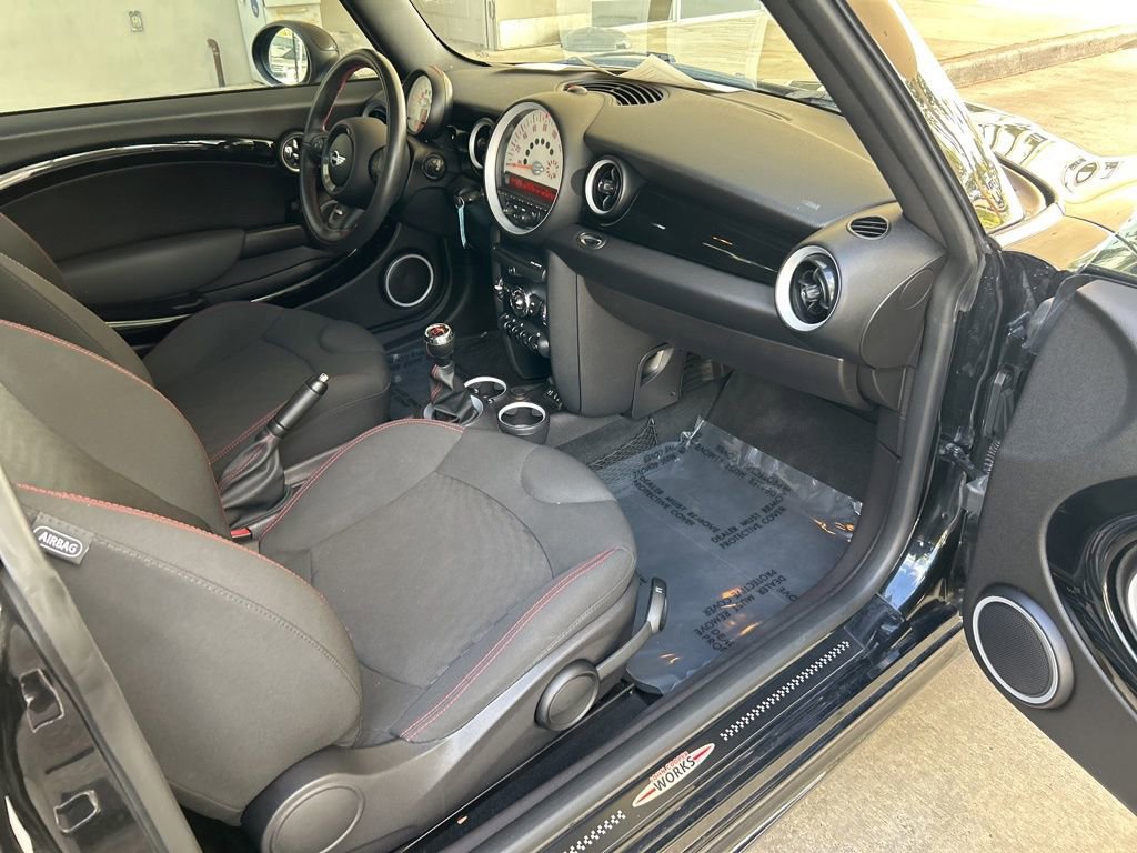 Used 2013 MINI Cooper S image 22