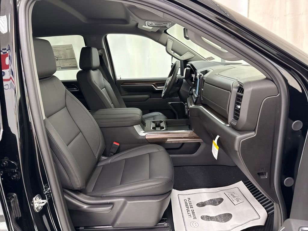 New 2026 Chevrolet Silverado 2500 LT w/ Trail Boss Package image 9