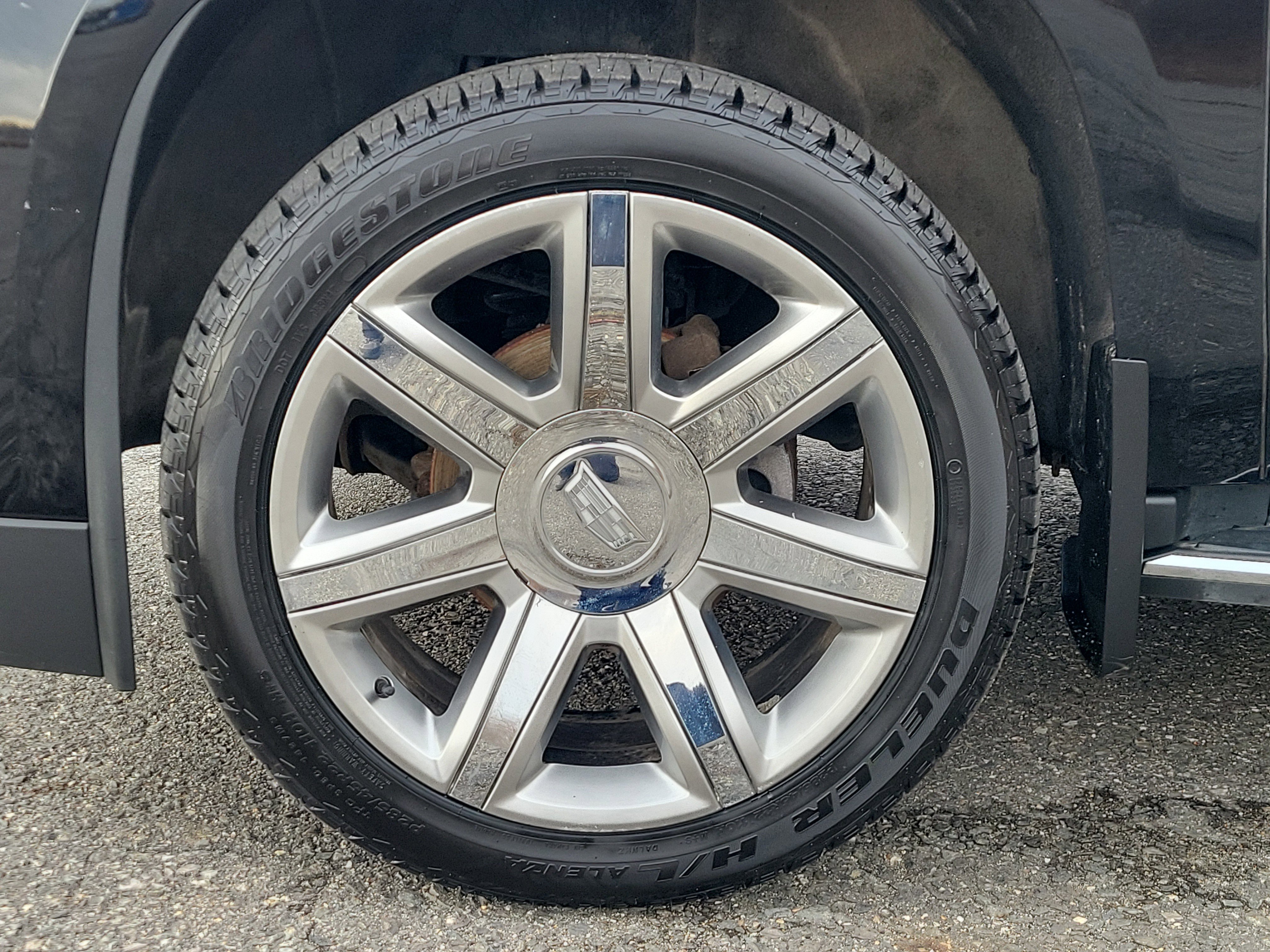 Used 2019 Cadillac Escalade Luxury image 12