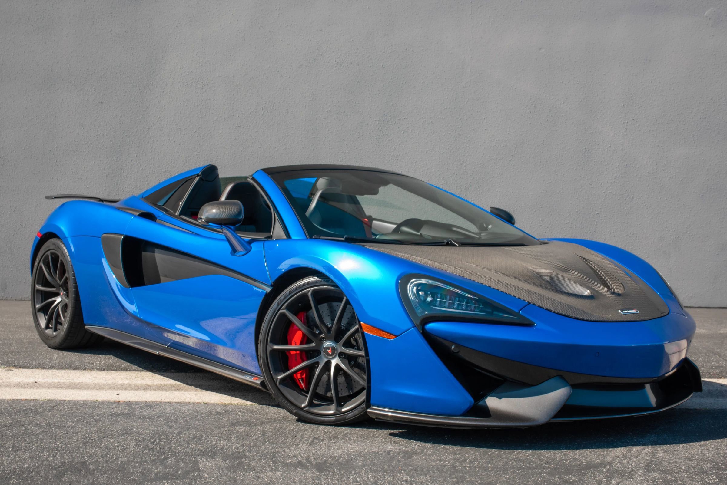 Used 2018 McLaren 570S Spider RWD image 42