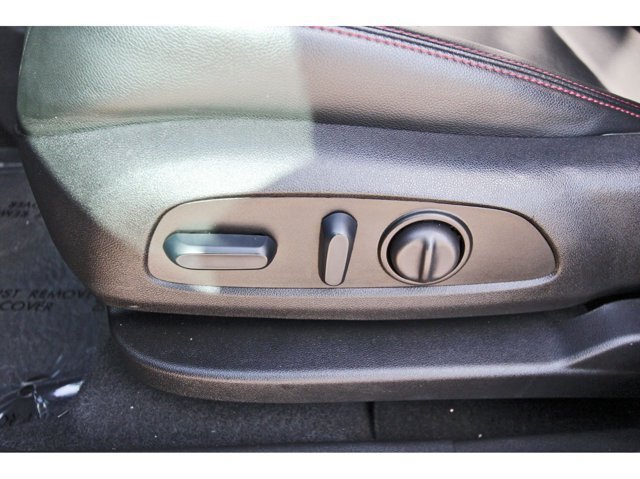 Used 2023 Chevrolet Equinox RS w/ RS Leather Package FWD image 30
