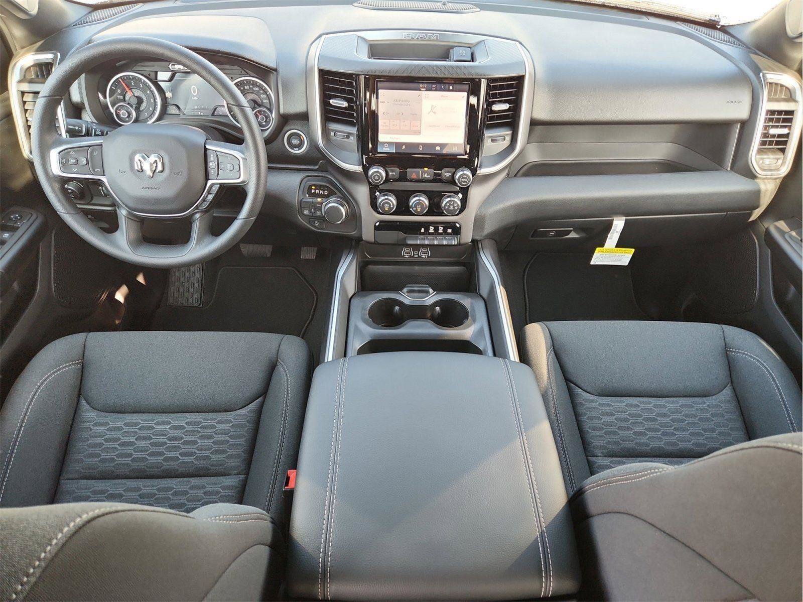 New 2026 RAM 1500 Express AWD/4WD image 13