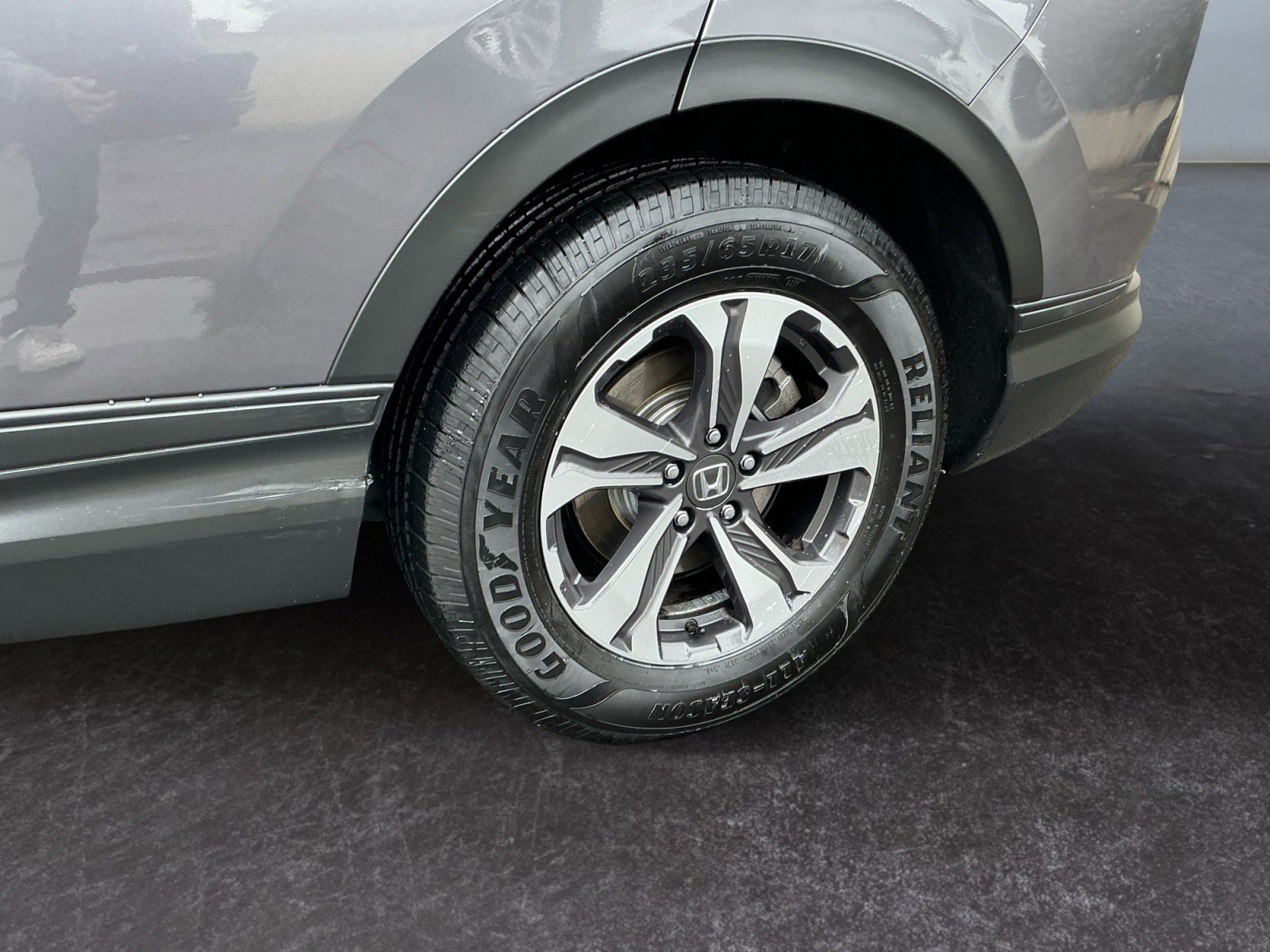 Used 2017 Honda CR-V LX image 9