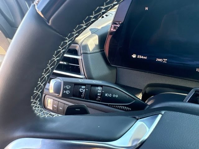 Used 2026 Chevrolet Traverse High Country AWD/4WD image 19