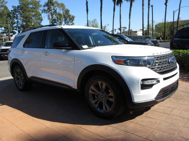 Certified 2022 Ford Explorer XLT w/ Equipment Group 202A image 6